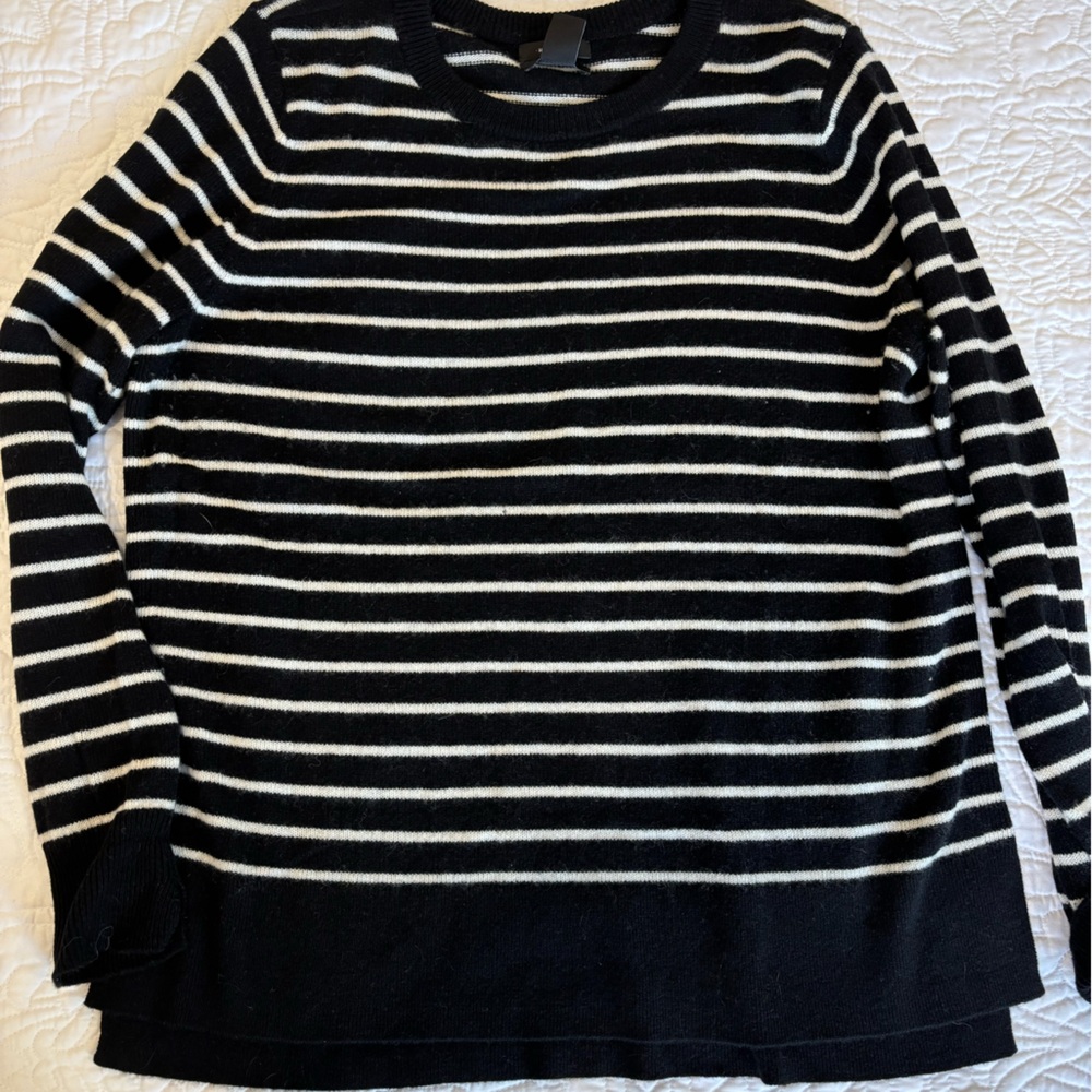 Nordstrom black and white striped cashmere sweater. Size large.